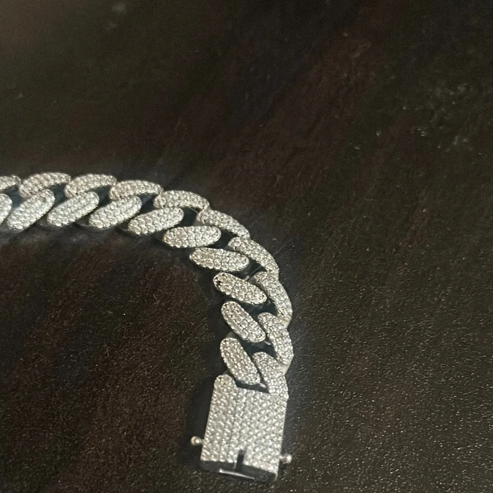 Chic Silver Chain Bracelet